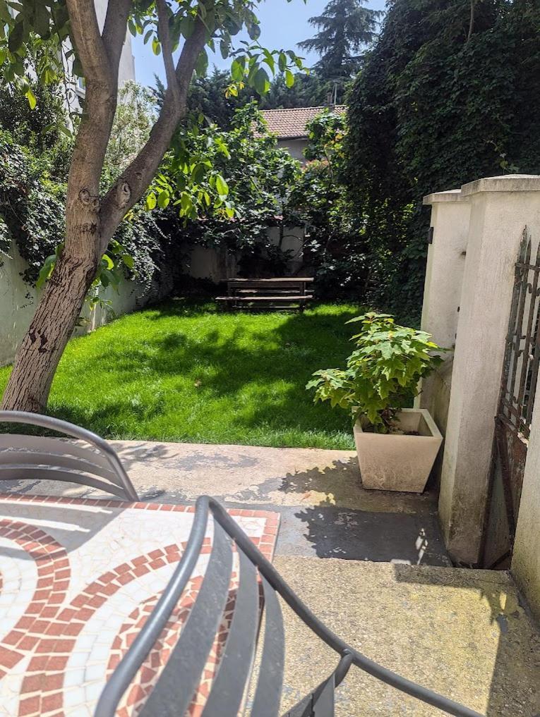Maison Jardin Et Parking Prive Dans Grenoble Luaran gambar