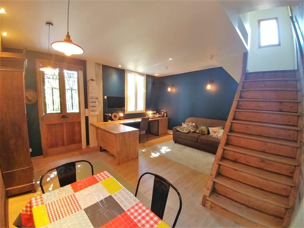 Maison Jardin Et Parking Prive Dans Grenoble Luaran gambar